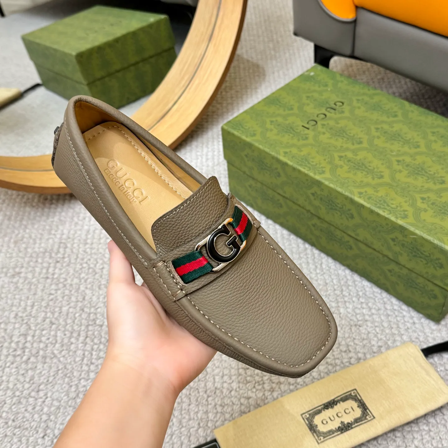 Men's shoes 💰420 (Yangli) Gucci* - the top version of Gucci classic beanie shoes! It is made of imported original cowhide and has a comfortable first layer of sheepskin lining! Original wear-resistant rubber outsole! High quality products! Size 38-46, with shoe dial, cloth bag, card